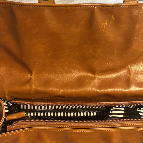 Kelly Moore Bag - camera / diaper bag - Picture 8 of 11